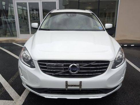 Used 2015 Volvo XC60 T6 Platinum image 2