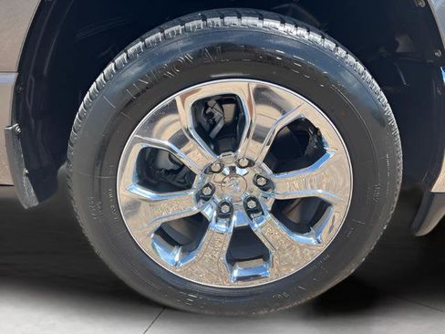Used 2021 RAM 1500 Big Horn AWD/4WD image 11