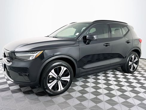 Used 2023 Volvo XC40 Recharge Plus AWD/4WD image 6