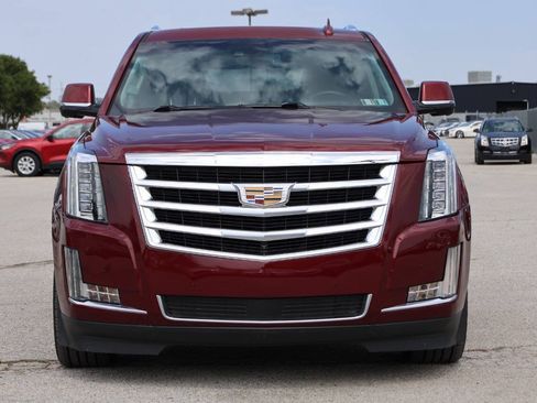 Used 2016 Cadillac Escalade Premium AWD/4WD image 2