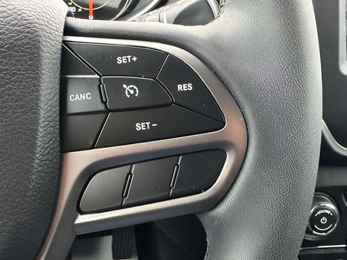 Certified 2022 Jeep Cherokee Latitude Lux AWD/4WD image 21