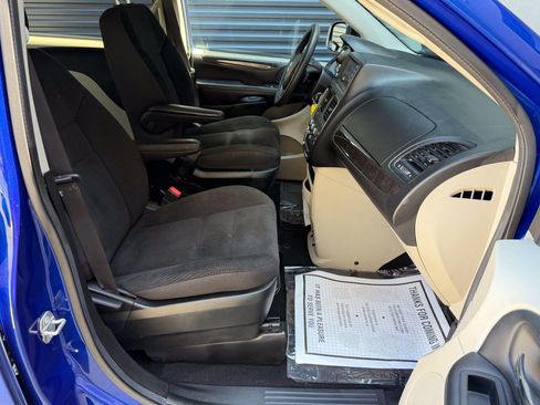 Used 2018 Dodge Grand Caravan SE w/ Power Convenience Group I FWD image 29