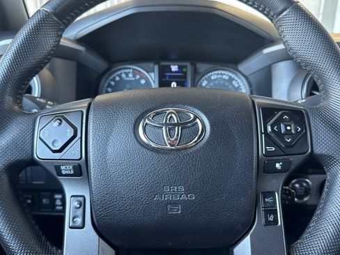 Certified 2021 Toyota Tacoma TRD Off-Road w/ Technology Package AWD/4WD image 21