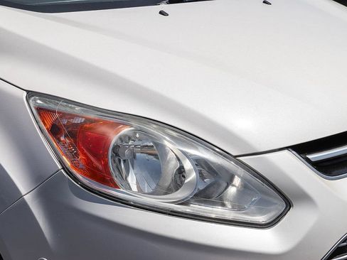 Used 2015 Ford C-MAX Energi SEL w/ Equipment Group 303A FWD image 29