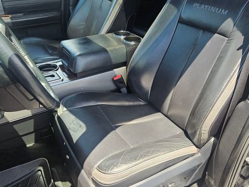 Used 2017 Ford Expedition EL Platinum AWD/4WD image 17