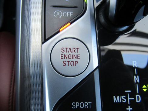 Used 2022 BMW 430i Coupe w/ M Sport Package image 43