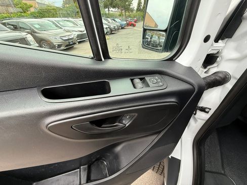 Used 2022 Mercedes-Benz Sprinter 1500 image 15