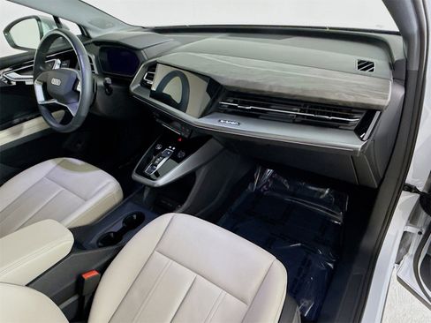 Certified 2024 Audi Q4 e-tron Premium Plus w/ Premium Plus image 30