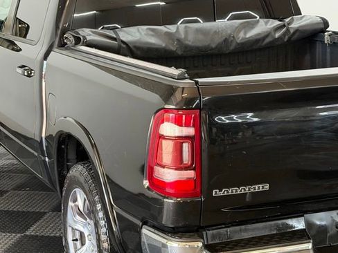 Used 2022 RAM 1500 Laramie AWD/4WD image 9