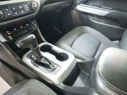 Used 2021 Chevrolet Colorado LT w/ Fleet Safety Package RWD image 19