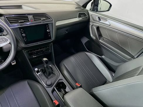 Used 2023 Volkswagen Tiguan SE R-Line image 12