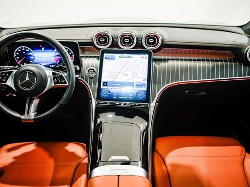 Used 2023 Mercedes-Benz GLC 300 4MATIC image 12