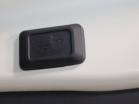 Used 2021 Toyota RAV4 XSE image 58
