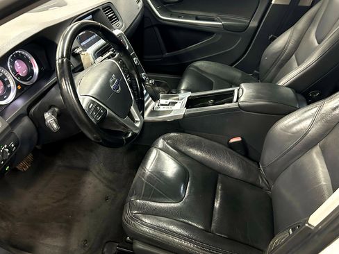 Used 2012 Volvo S60 T5 w/ Multimedia Pkg image 11