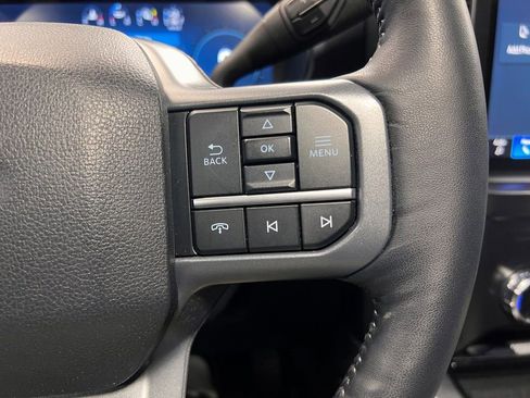 Used 2024 Ford F350 Lariat w/ Lariat Ultimate Package AWD/4WD image 19