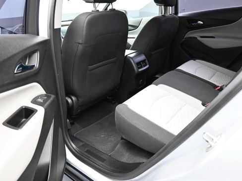 Used 2018 Chevrolet Equinox LS FWD image 25
