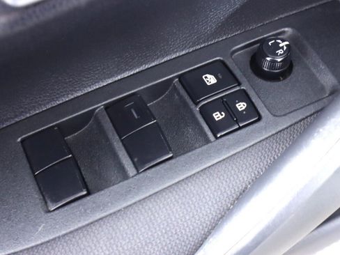 Used 2020 Toyota Corolla LE image 26