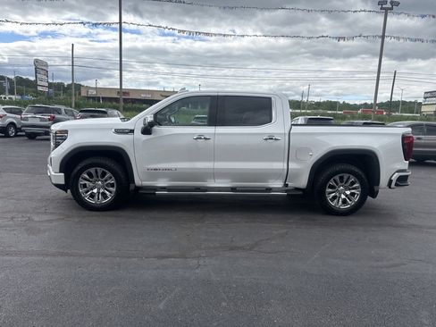 Used 2024 GMC Sierra 1500 Denali w/ Technology Package AWD/4WD image 8