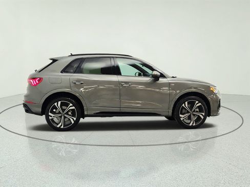 Used 2024 Audi Q3 2.0T Premium Plus AWD/4WD image 4