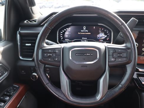 Used 2024 GMC Sierra 2500 Denali Ultimate AWD/4WD image 14