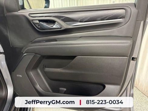Used 2021 GMC Yukon Denali w/ Denali Ultimate Package AWD/4WD image 22