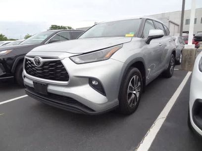 Used 2022 Toyota Highlander XLE