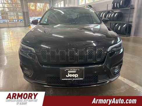 Used 2023 Jeep Cherokee Altitude Lux image 2