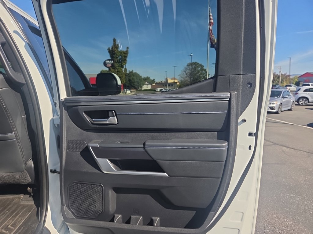 Used 2022 Toyota Tundra Platinum w/ Advanced Package AWD/4WD image 27