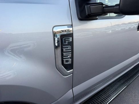 Used 2020 Ford F250 XLT AWD/4WD image 13