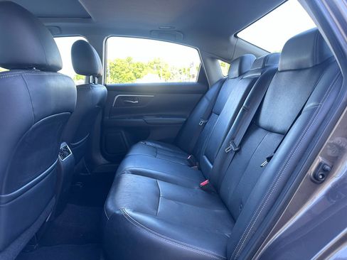 Used 2017 Nissan Altima 3.5 SL w/ 3.5SL Technology Package FWD image 14