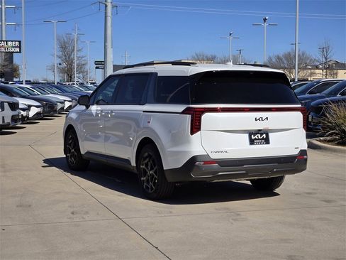 New 2026 Kia Carnival SX Prestige image 3