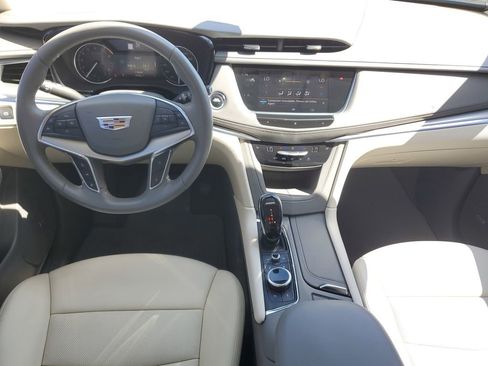 Used 2021 Cadillac XT5 Premium Luxury image 17