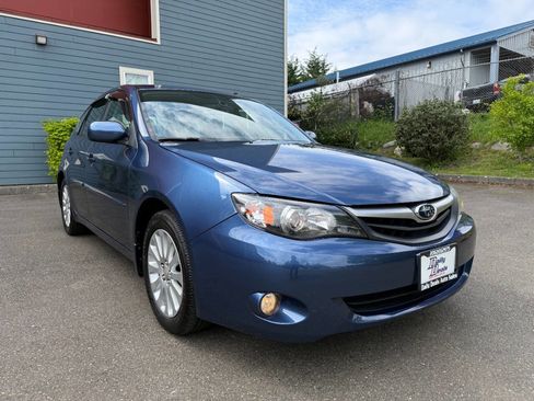 Used 2011 Subaru Impreza 2.5i Premium w/ PWR Moonroof Value Pkg AWD/4WD image 7