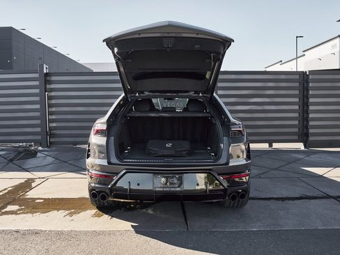 Used 2025 Lamborghini Urus SE image 15