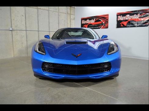 Used 2016 Chevrolet Corvette Stingray Coupe w/ Carbon Flash Badge Package RWD image 3