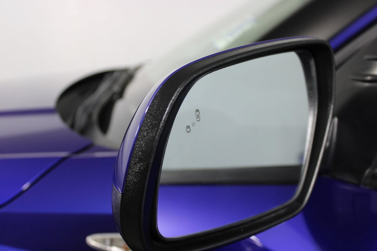 Used 2023 Hyundai Venue Limited FWD image 8