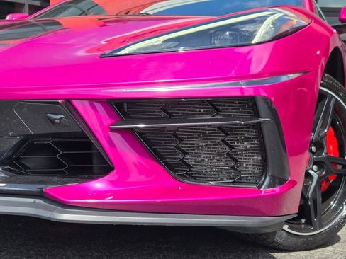 Used 2022 Chevrolet Corvette Stingray Preferred Cpe w/ Z51 Performance Package image 3