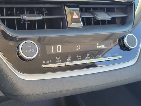 Used 2024 Toyota Corolla LE image 21
