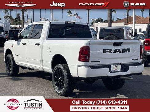 New 2026 RAM 2500 Big Horn AWD/4WD image 4