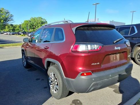 Used 2019 Jeep Cherokee Latitude Plus w/ Cold Weather Group AWD/4WD image 4