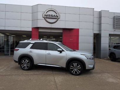 Certified 2025 Nissan Pathfinder Platinum w/ Cargo Package