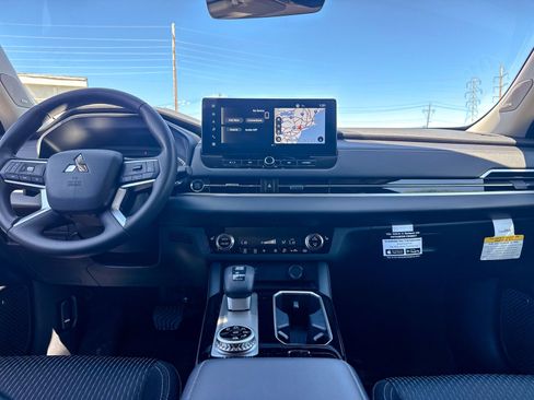 New 2026 Mitsubishi Outlander ES AWD/4WD image 25