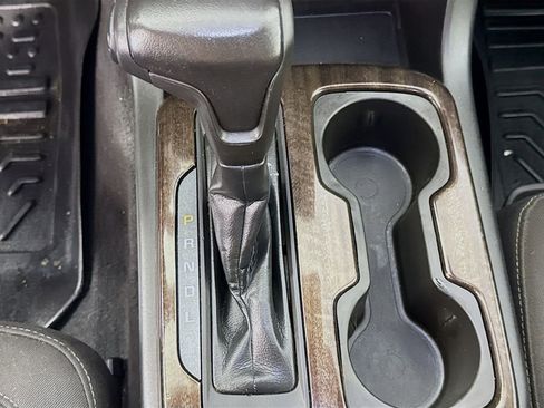 Used 2020 GMC Canyon SLE image 19