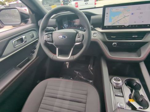 New 2026 Ford Explorer ST-Line w/ ST-Line Street Pack RWD image 17