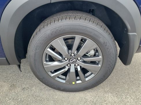 New 2026 Nissan Pathfinder SV FWD image 8