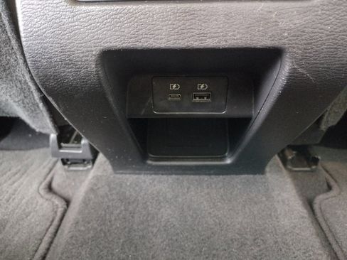 Used 2024 Mitsubishi Outlander SE image 13