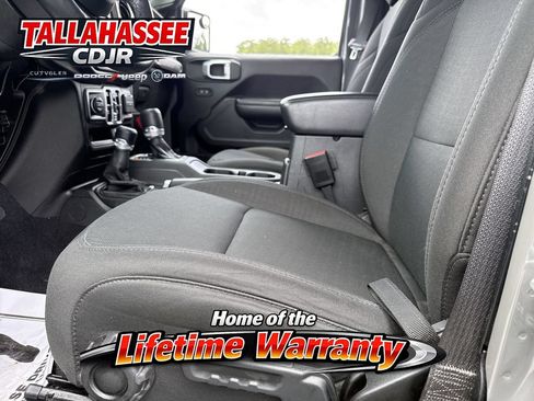 Used 2021 Jeep Gladiator Sport AWD/4WD image 15