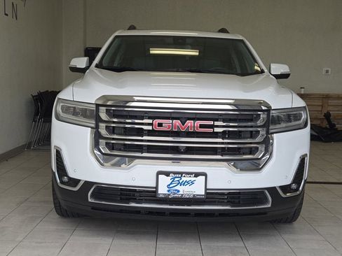 Used 2022 GMC Acadia SLT w/ Technology Package AWD/4WD image 2