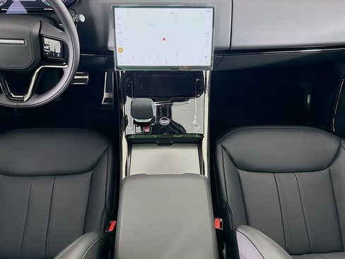 New 2026 Land Rover Range Rover Sport Dynamic SE AWD/4WD image 18