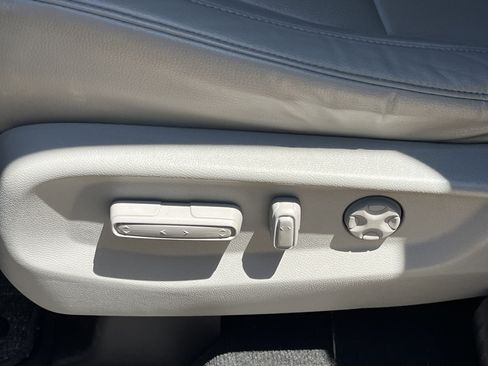 Used 2023 Honda Odyssey Touring image 18